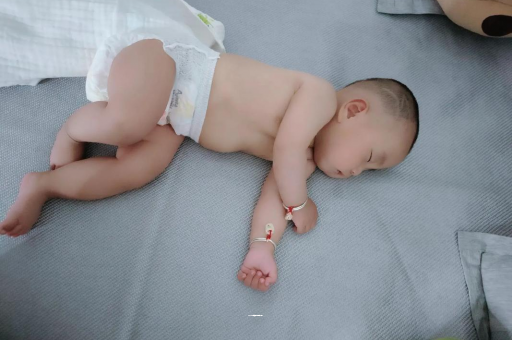 大丰1岁宝宝可以吃盐吗